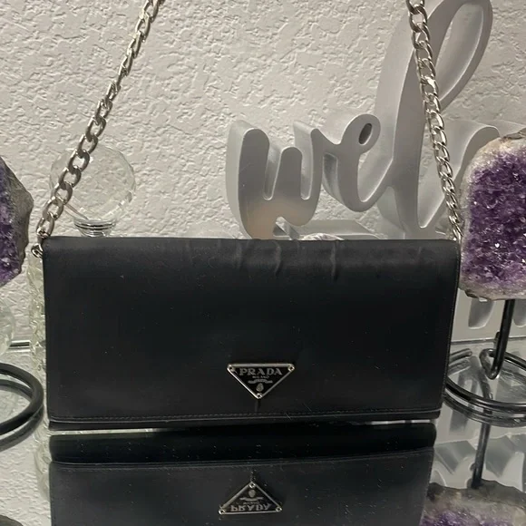 🖤🔥 EUC  PRADA MILANO TESSUTO NYLON BIFOLD WALLET, vintage with chain - Picture 4 of 13